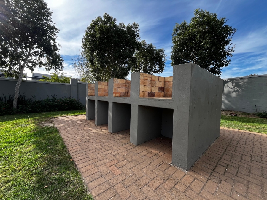 2 Bedroom Property for Sale in Buh Rein Estate Western Cape